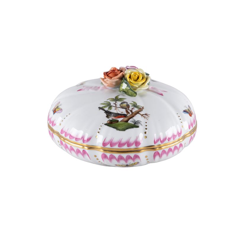 Herend, Scatola circolare con coperchio, decorazione “Rothschild” in porcellana policroma e parzi...