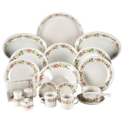 Wedgwood, Servizio da tavola decorazione “Quince” (ceramica smaltata policroma), Inghilterra, XX ...