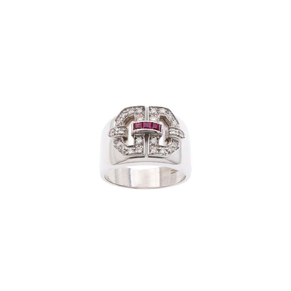 18kt white gold, rubies and diamonds band ring