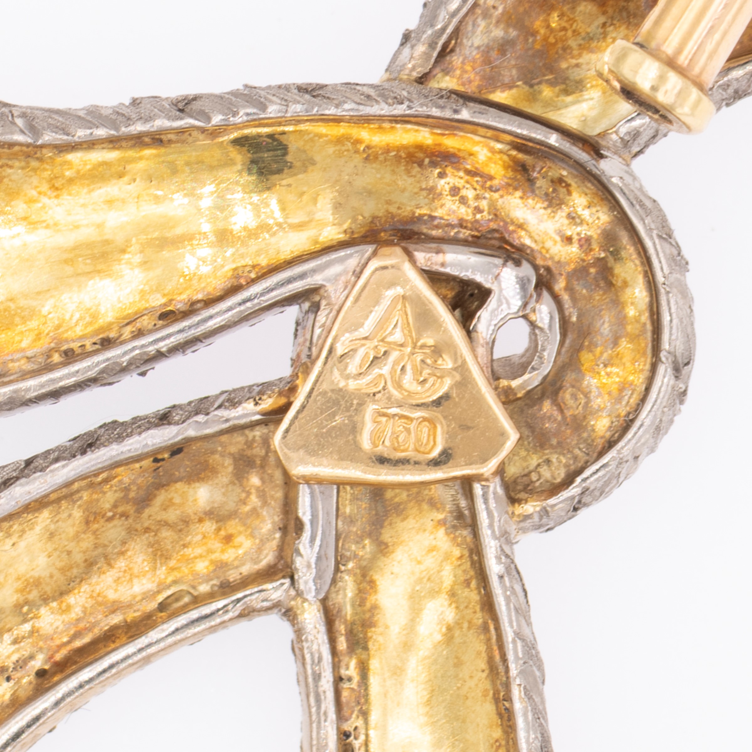 Cazzaniga - Spilla in oro giallo e bianco 18 kt con turchesi e rubini