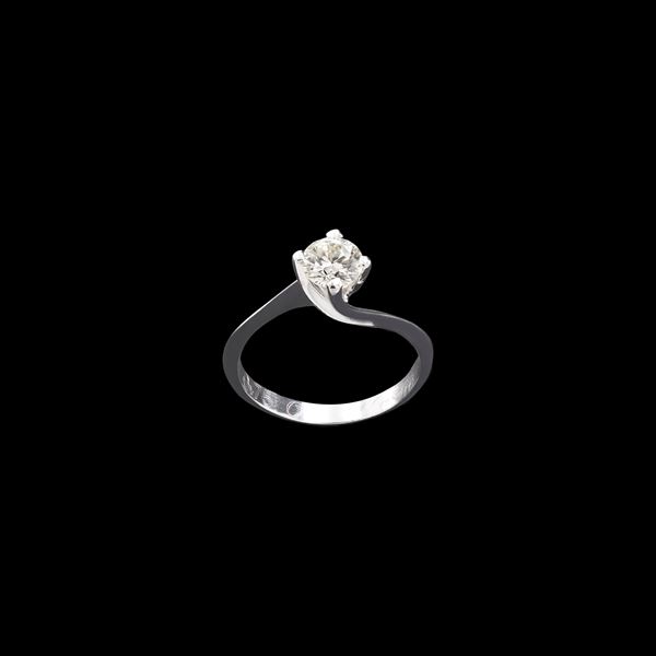 18kt white gold with crca 0.75 ct natural diamond solitaire ring