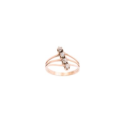 Antico Anello in Oro Rosa 12kt e Quattro Diamanti