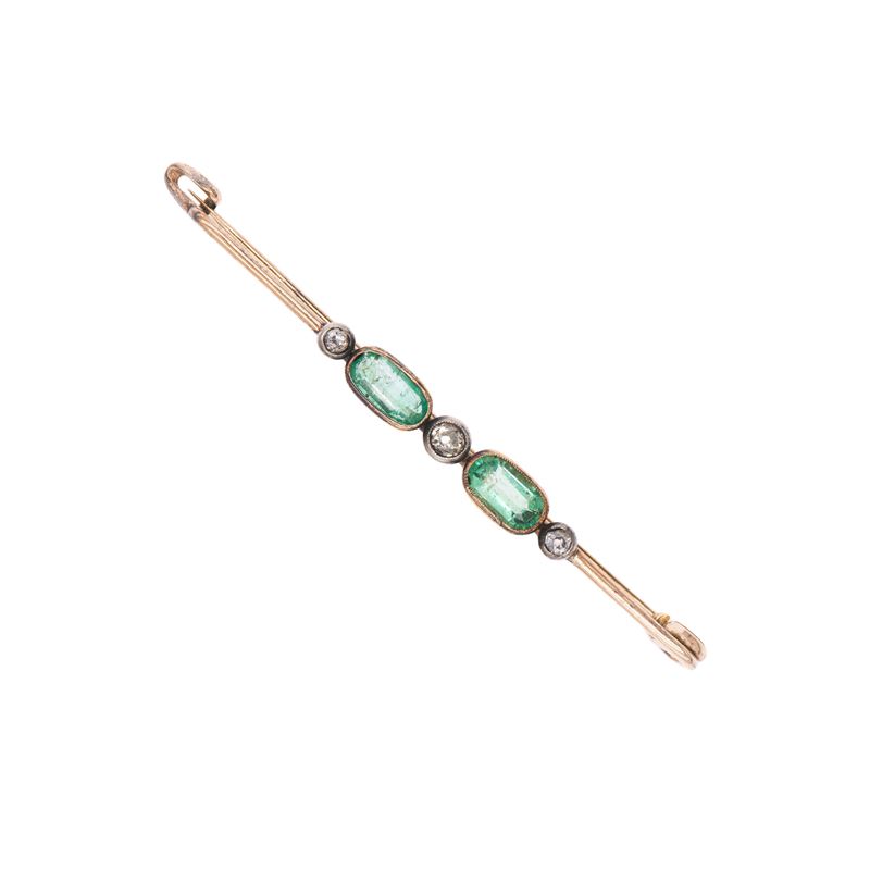 Antica Spilla da Balia in Oro Giallo 9kt, Argento, Smeraldi e Rose di Diamante