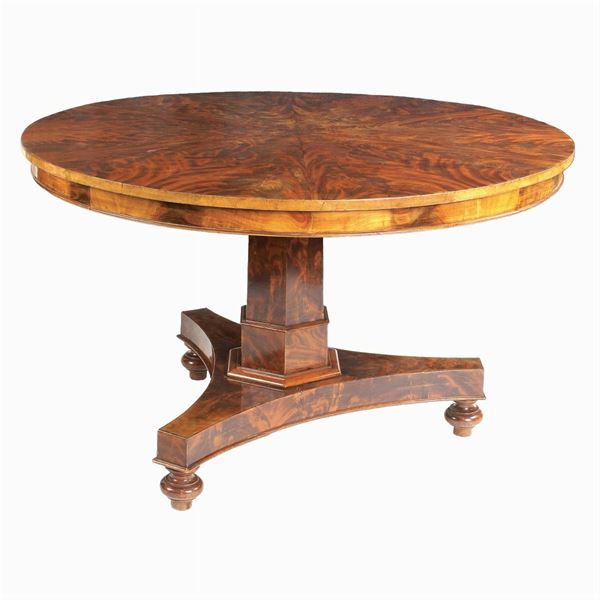 An English mahogany centre table