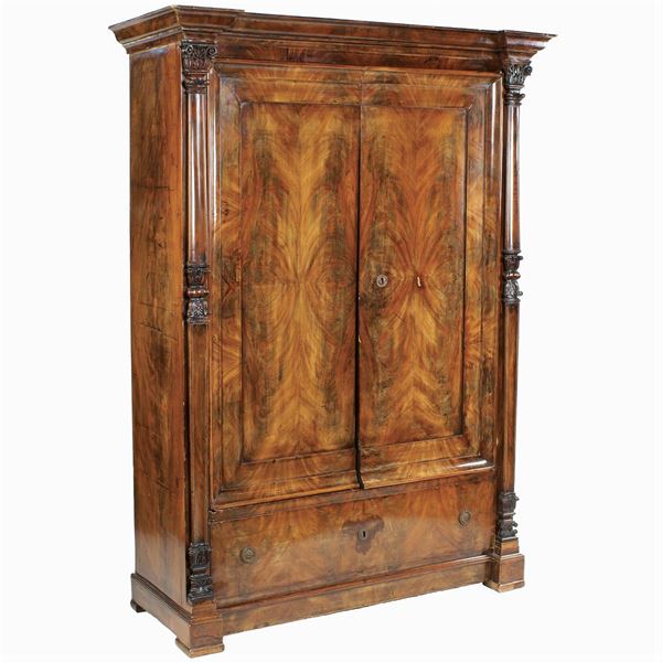 An English mahogany veneered armoir  (19th century)  - Auction Fine Art from Villa Astor and other private collections - Colasanti Casa d'Aste