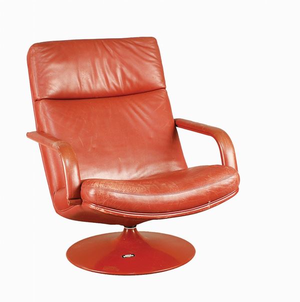 Poltrona vintage MBK interamente rivestita in pelle
