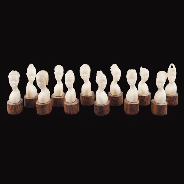 An ivory lot (12)  (early 20th century)  - Auction Online Christmas Auction - Colasanti Casa d'Aste